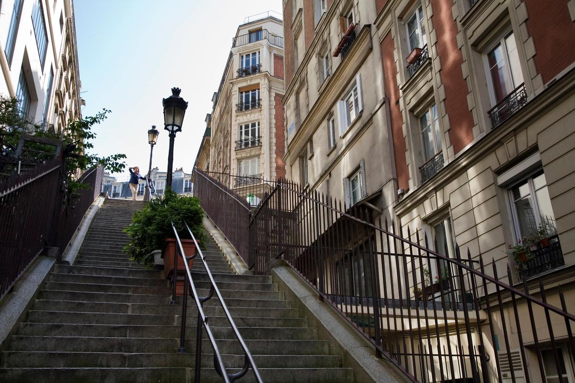 Duplex De Charme Au Coeur De Montmartre Apartment ปารีส ภายนอก รูปภาพ